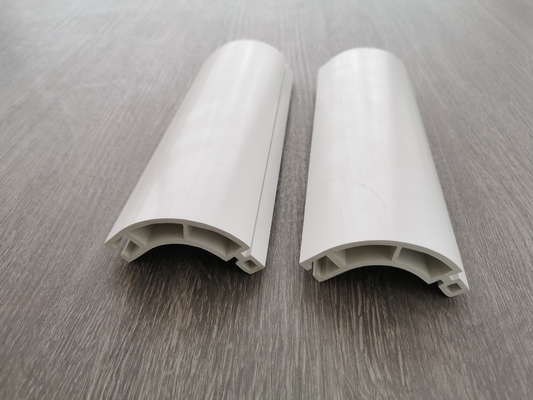 Moldeados ignífugos blancos del PVC ISO9001 para el ajuste de la puerta